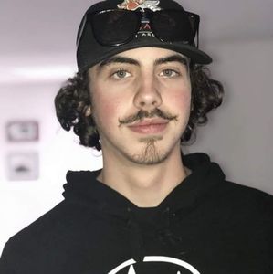 Meet your Posher, Mikey